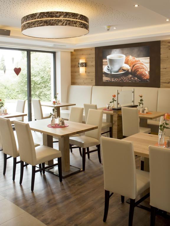 Alpenflair Hotel Buchloe Eksteriør billede