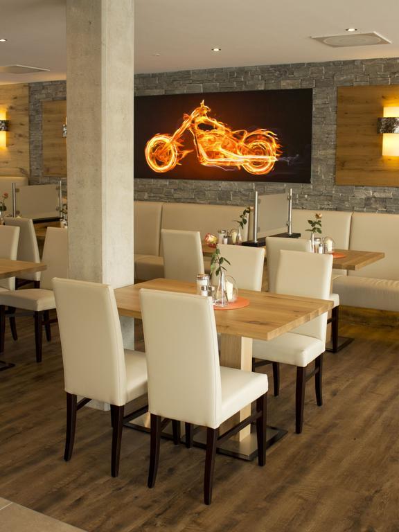 Alpenflair Hotel Buchloe Eksteriør billede