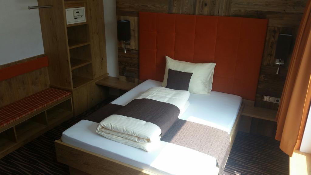 Alpenflair Hotel Buchloe Værelse billede